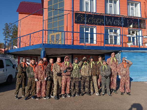 В октябре обучающиеся отделения Железнодорожного транспорта ТЭПС-23 и ППВ-22 выходили группами в лазертаг-пейнтбол-клуб "Точка отрыва", где с большим интересом провели время вместе, получили массу позитивных эмоций и психологическую разрядку В октябре обучающиеся отделения Железнодорожного транспорта ТЭПС-23 и ППВ-22 выходили группами в лазертаг-пейнтбол-клуб "Точка отрыва", где с большим интересом провели время вместе, получили массу позитивных эмоций и психологическую разрядку